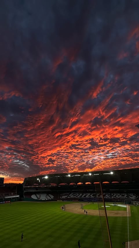 Estadio de Tomateros al atardecer